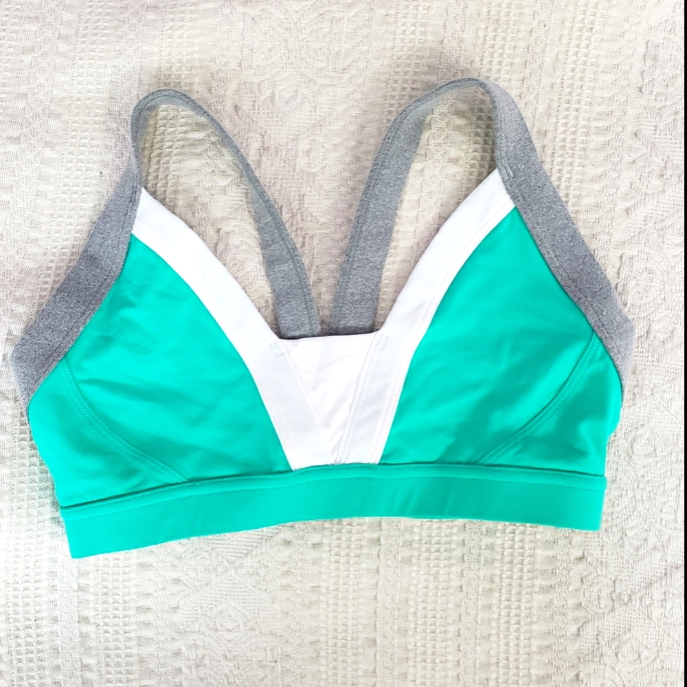 2/20 🦋 Work out life sport bra